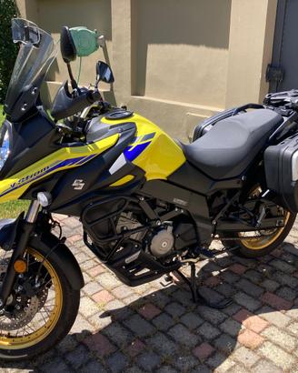 Suzuki V-Strom 650 XT Explorer