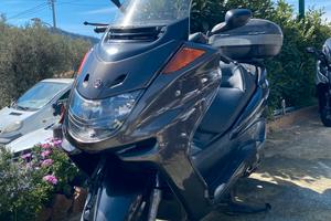 Yamaha majesty 250cc