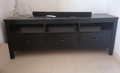 mobile tv Ikea hemnes mattone 