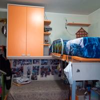 Letto a ponte con armadio, doppio letto con vano