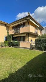 Appartamento a Sommacampagna (VR)