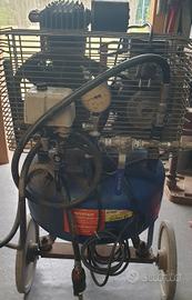 Compressore  a cinghia 220V