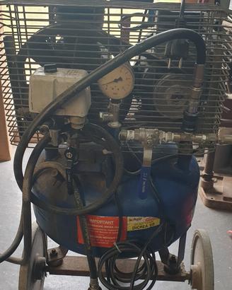 Compressore  a cinghia 220V