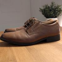 Scarpe pelle Clarks Tilden Plain Derby