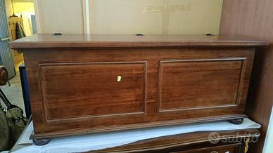 cassapanca colore noce