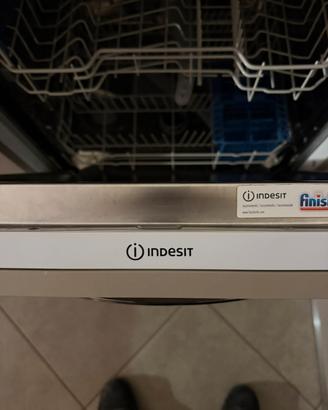 Lavastovigle da incasso indesit