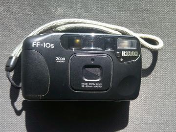 Macchina fotografica a pellicola Ricoh FF-10s