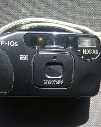 Macchina fotografica a pellicola Ricoh FF-10s