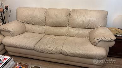Divani 2 e 3 posti in pelle
