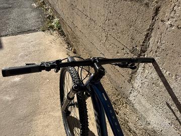 MOUNTAIN BIKE KROSS Professional