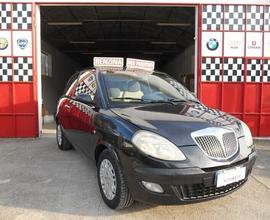 Lancia Ypsilon 1.2 Argento X NEOPATENTATI