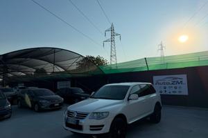 Volkswagen Touareg 3.0/240CV V6 TDI DPF tip. Dakar