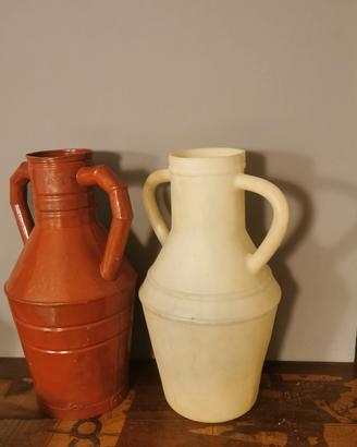 anfore vintage metallo e plastica 