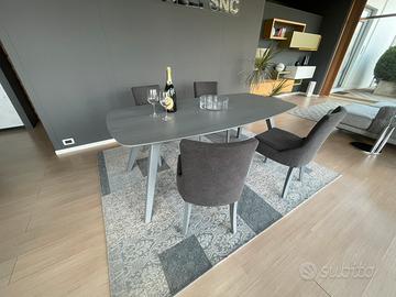 Promo da esposizione tavolo con sedie