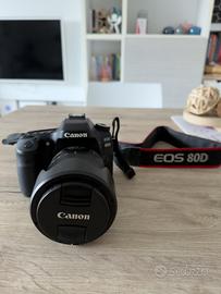 Canon EOS 80D + Obiettivo 18-135mm IS USM
