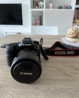 Canon EOS 80D + Obiettivo 18-135mm IS USM