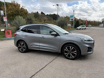 Ford Kuga 2.5 plug in hybrid 225 cv st-line X