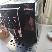 Macchina caffè automatica De Longhi