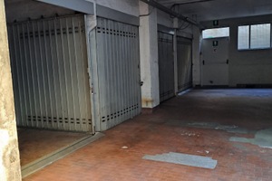 Garage in Bolognina
