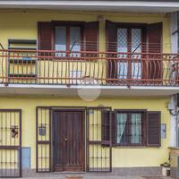 CASA SEMINDIPENDENTE A FIANO