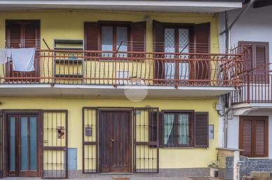 CASA SEMINDIPENDENTE A FIANO