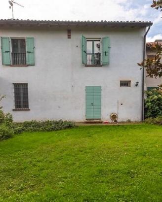 Villa di 215 m² con 4 locali e box auto doppio a C