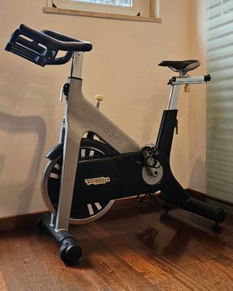 Group Cycle Technogym