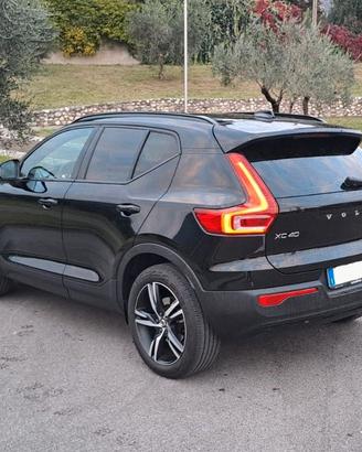OSCURAMENTO VETRI AUTO