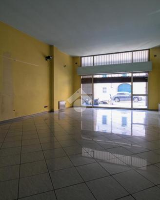 NEGOZIO A PALAZZOLO SULL'OGLIO