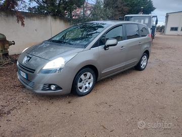 Peugeot 5008 d 1.6 2012