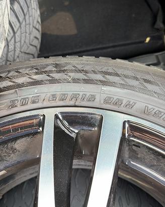 Set 5 gomme e cerchi