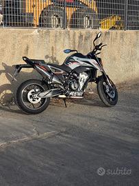 ktm duke 790