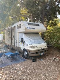 Camper mansardato 2.8