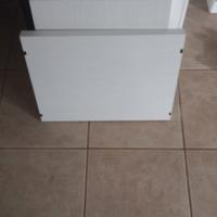 2 mensole con attacchi laterali già inseriti