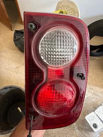 Faro destro frrelander1 td4