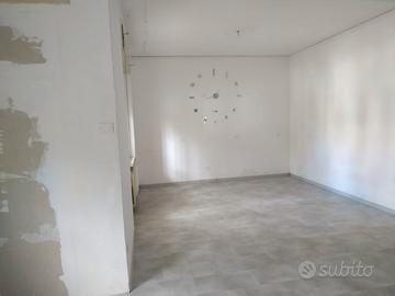 Appartamento Piano rialzato con area verde