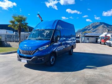Iveco Daily Furgonato TETTO ALTO KM: 165.197
