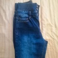 jeans a vita alta 