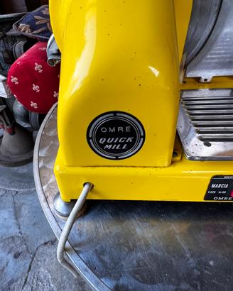 Affettatrice vintage OMRE