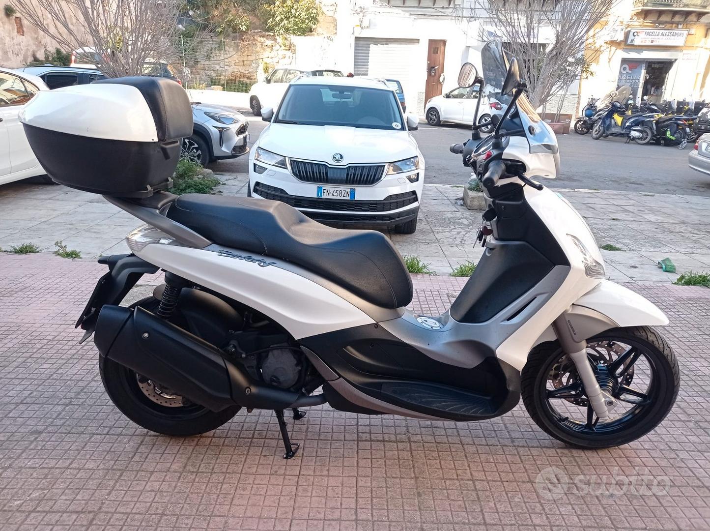 Piaggio Beverly 350 Police abs - Moto e Scooter In vendita a Palermo