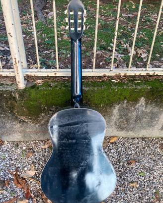 Chitarra acustica