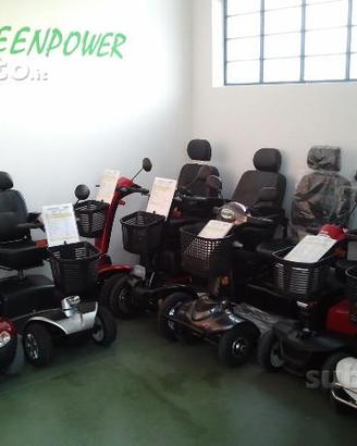 Scooter carrozzina elettrica per anziani-disabili