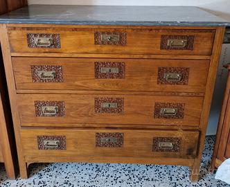 Cassettone con top in marmo