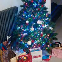 Albero di natale con luci