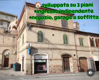 Casa storica in centro a Monte Urano (Fermo)