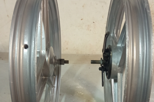 Cerchi motorino Malaguti 3 razze