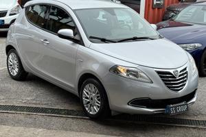Ypsilon 0.9- 85 CV-AUTOMATICA- Platinum-unipro-E6