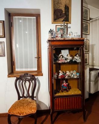 Elegante Vetrinetta Antica in Stile Luigi XVI