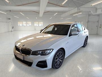 BMW 320 MSPORT AUTO 4 PORTE BERLINA
