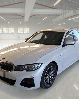 BMW 320 MSPORT AUTO 4 PORTE BERLINA